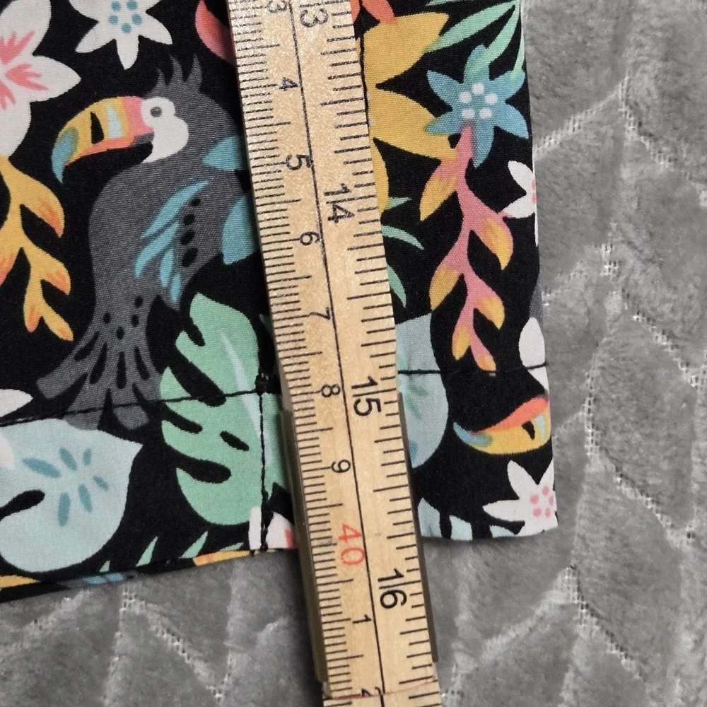 Chubbies The Bloomerangs Swim Trunks Mens L‎ Tropical Floral Toucan 5.5 Inseam